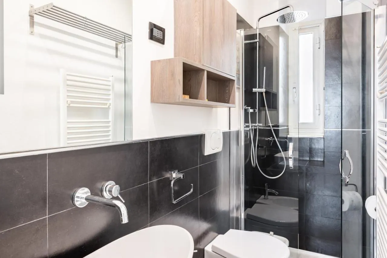 La Spezia Railway Station Lovely Flat Apartment  La Spezia